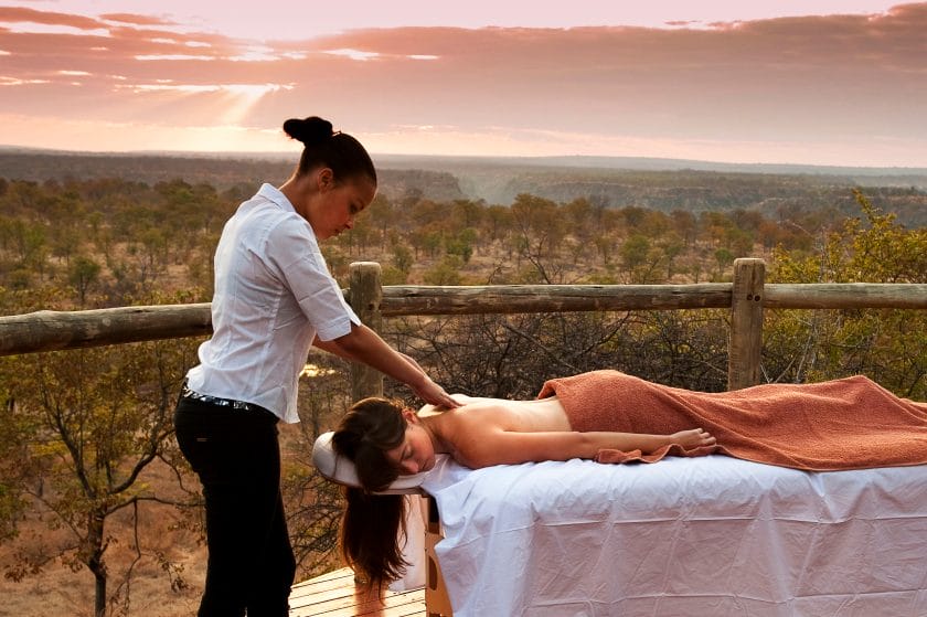 Outdoor spa treatment at a luxury lodge, Zimbabwe | Photo credits: The Elephant Camp