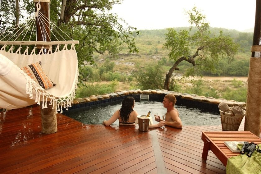 Head Game Ranger at AmaKhosi Safari Lodge gives us some top tips for a South African safari