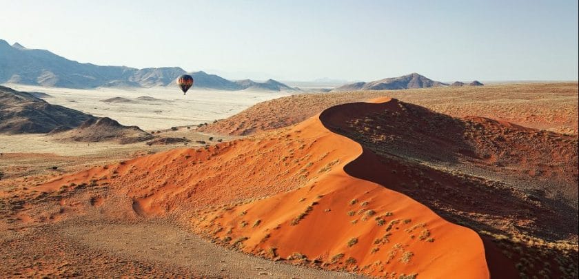 Kulala-desert-lodge-sossusvlei-dunes-hot-air-balloon-safari-namibia