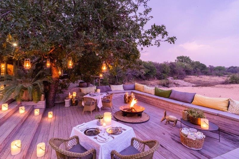 Dinner area at Thornybush Game Lodge