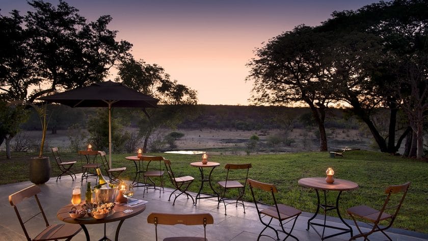 Outdoor dining at a luxury lodge, Zimbabwe | Photo credits: Stanley and Livingstone Boutique Hotel