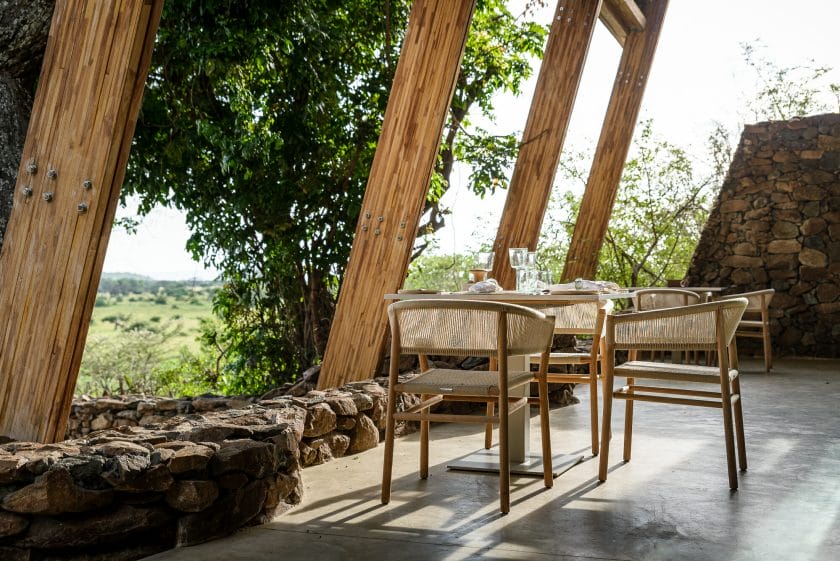 Luxury lodge viewing deck, Tanzania | Photo credits: Faru Faru Lodge